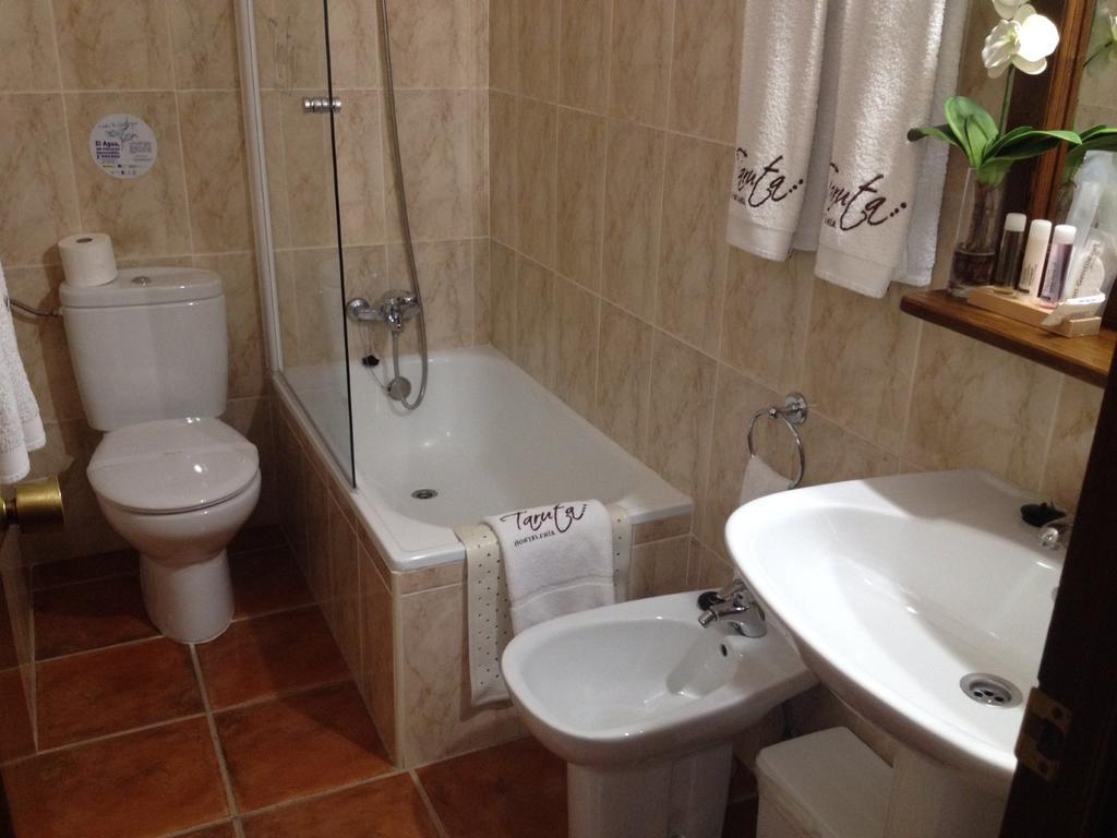Hostal Alba Taruta Γουαδελούπη Εξωτερικό φωτογραφία