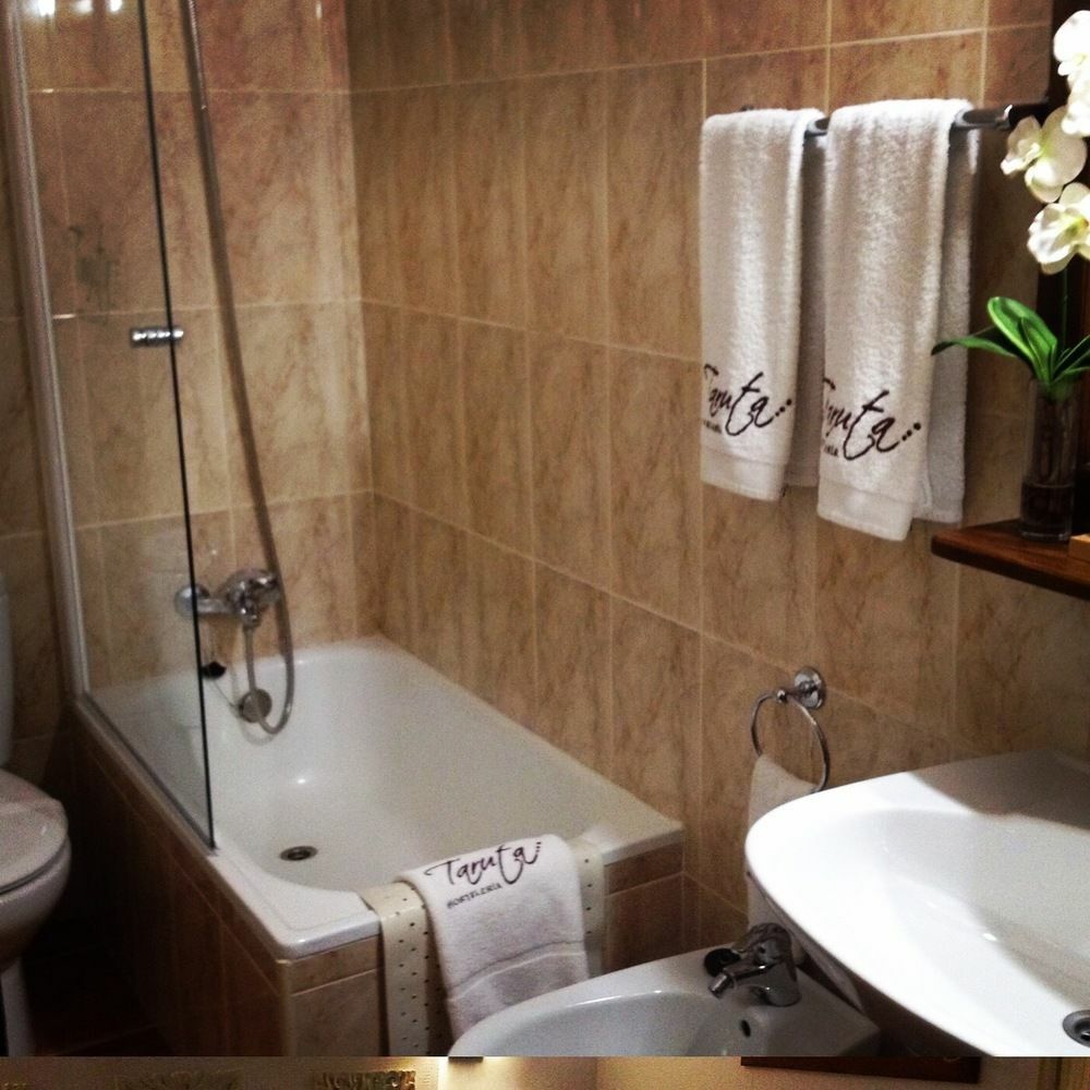 Hostal Alba Taruta Γουαδελούπη Εξωτερικό φωτογραφία